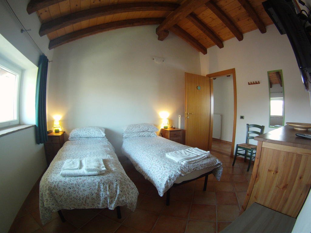 Al Campo Di Sotto Bed & BreakfastBuia エクステリア 写真